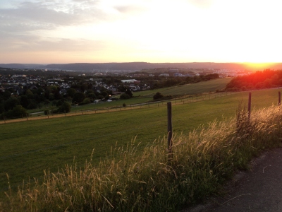 Sonnenuntergang über Trier und der Uni